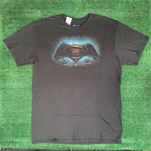 Vintage Y2K Batman v. Superman Shirt Rare Movie Logo Tee